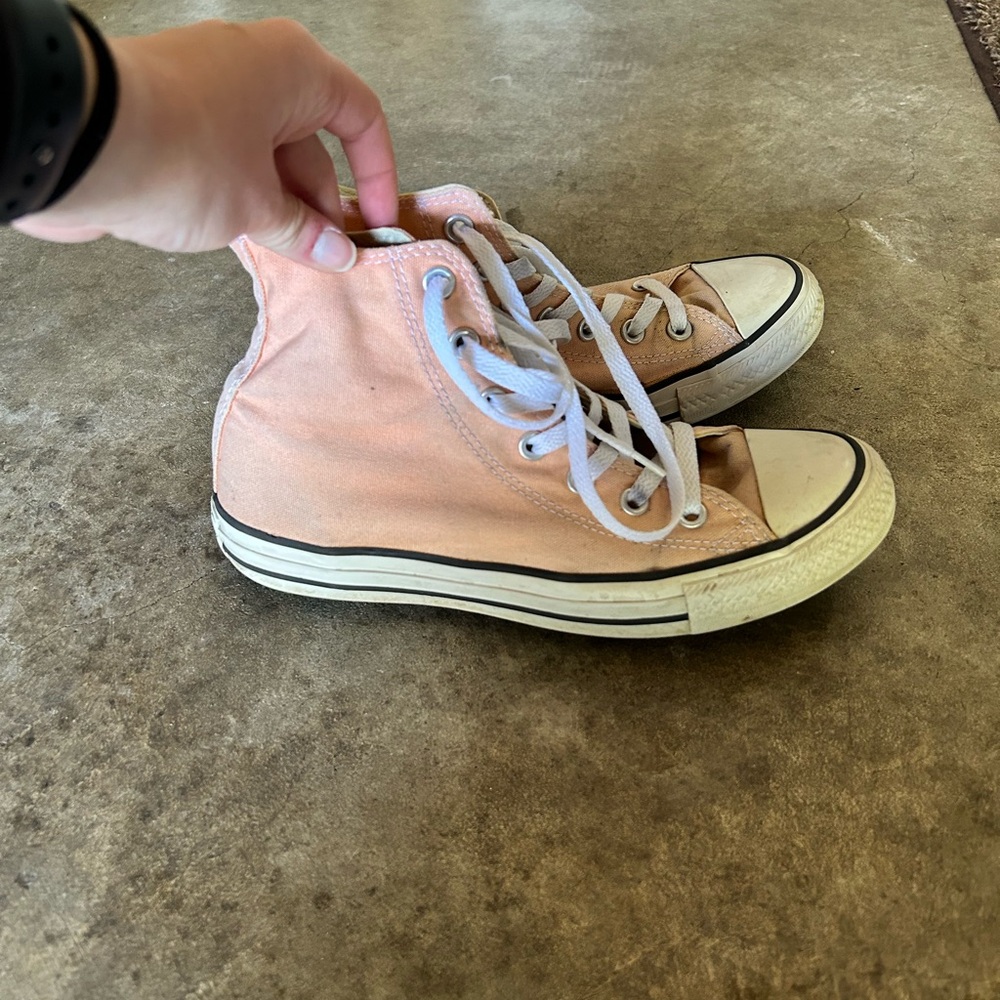 Converse Peach High Top